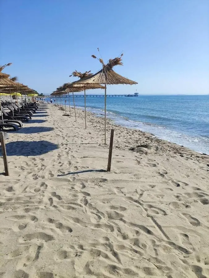 Апартамент Топ Център Бургас 0*, Burgas